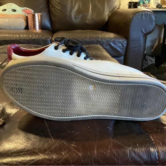 FITS 10-10.5+ BRIGHTON “LOVE ME” SNEAKER - Picture 9 of 10